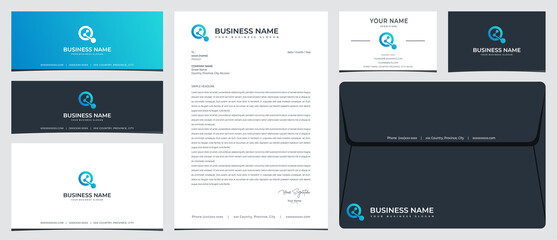 Fototapeta na wymiar Q tech logo with stationery, business card and social media banner designs