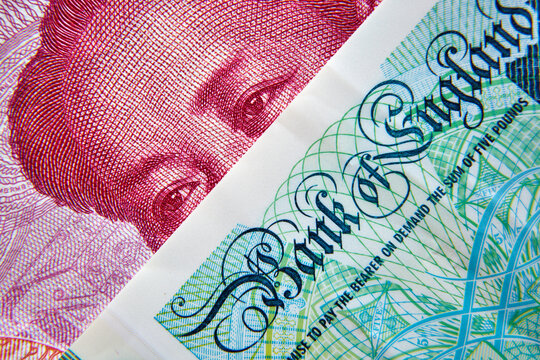 banknot chiński i banknot brytyjski , Chinese banknote and British banknote