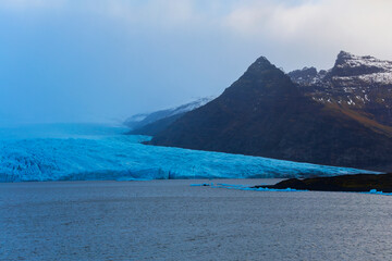 icebergs and glaciers in the Iceland
