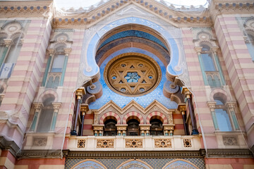 Obraz premium Details of beautiful Jerusalem - Jubilee Synagogue in Prague ,Czech Republic. Art Nouveau decoration. Reconstruction process.
