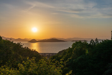 周防大島町の美しい夕景(山口県大島郡)