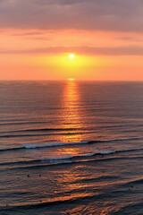 Fototapeta na wymiar Sunset over the Pacific Ocean.