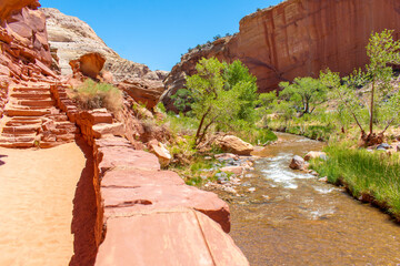 capitol reef national park river hike