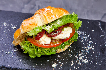 croissant with ham and cheese