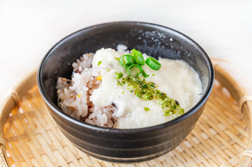 とろろかけ雑穀ご飯