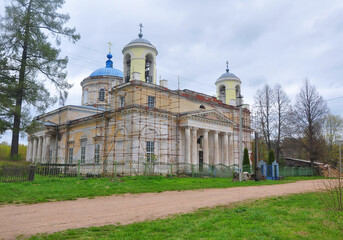 Fototapeta na wymiar Reconstruction of the Spaso-Georgievsky Church in the village of Mlevo, Tver Region. Russia