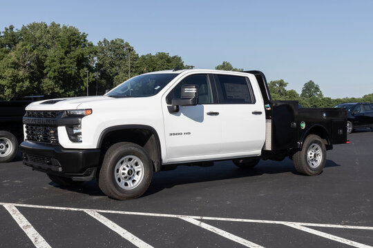 Chevrolet Silverado 3500HD Crew Cab Work Truck. Chevy offers the 3500 HD in a utility body, dump truck and stake body.