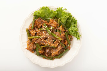 牛肉とにんにくの芽炒め