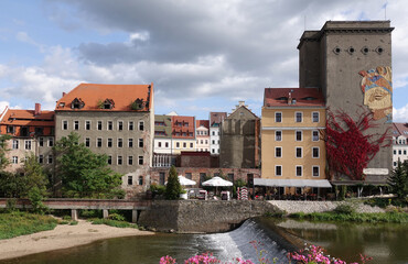 Blick von Görlitz über die Neisse zur Dreiradenmühle in Zgorzelec
