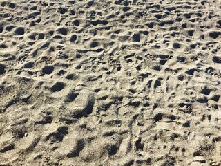 Fototapeta na wymiar footprint in the beach sand