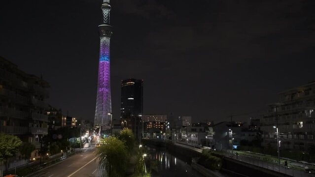 東京スカイツリー　紫色　特別ライティング 2022年7月
