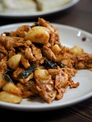 닭고기 마늘 채소볶음, 요리, 음식
