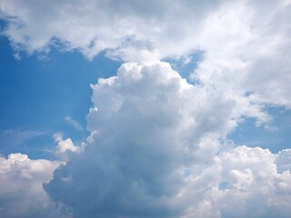 Obraz premium 파란하늘과 하얀구름