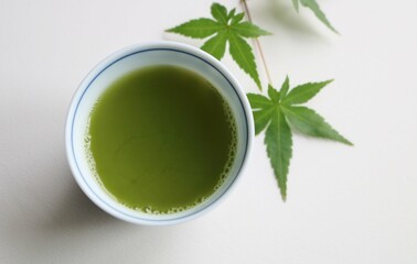 癒しの時　日本茶　抹茶　モミジの葉