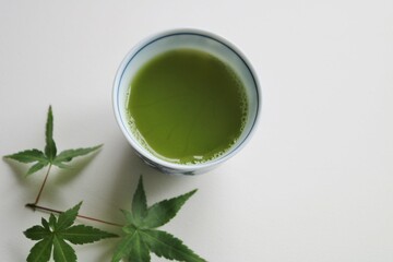 癒しの時　日本茶　抹茶　モミジの葉