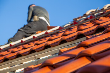 Dachdeckerarbeiten, Neueindeckung eines Ziegeldaches