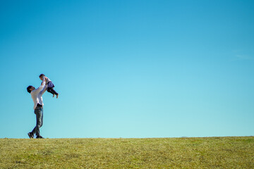青空と親子
