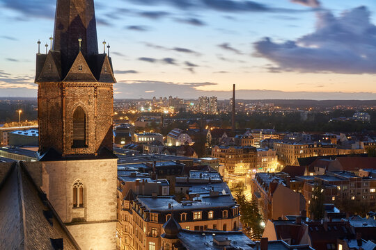 Blick &uuml;ber die Schulter der Marktkirche	