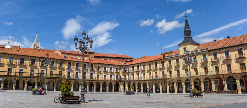 Panorama of the colorful historic buildings at the Plaza Mayor of Leon, Spain
