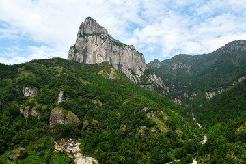 Fototapeta na wymiar rocks at the top of the mountain, Zhejiang Province, China