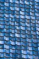 青い屋根瓦の背景素材