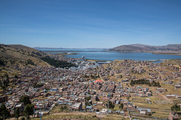 Fototapeta na wymiar Puno in Titicaca lake