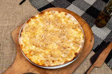 Brazilian Shredded chicken pizza with cream cheese