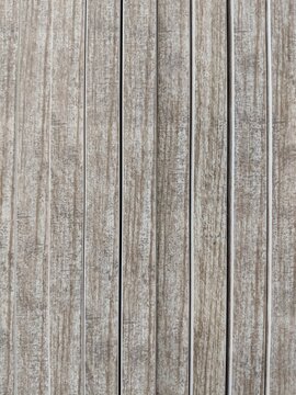 Fondo de lamas de madera blanca con rendijas y nudos t&iacute;picos