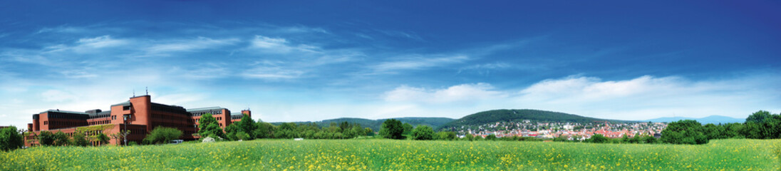 Fototapeta na wymiar Hofheim am Taunus Kreishaus Panorama