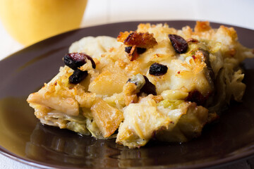 Savoy cabbage with au gratin cod.