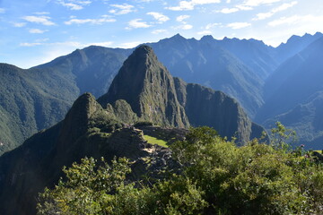 Fototapeta na wymiar Machu Picchu and the surrounding mountains of the Urubamba Valley in Peru