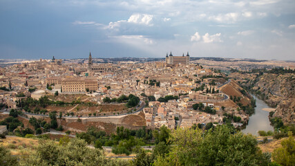 Fototapeta na wymiar Panoramic view of the city of Toledo and the Tajo river, Spain