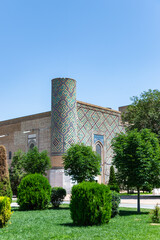 Fototapeta na wymiar Mausoleums and madrasahs in the city of Samarkand, Uzbekistan. Place where Tamerlane and Ulykbek lived, Central Asia