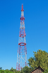 Radio transmitting center antenna