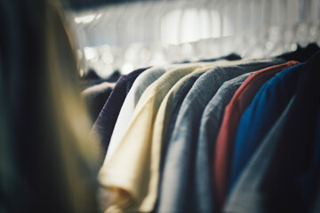 洋服とハンガー