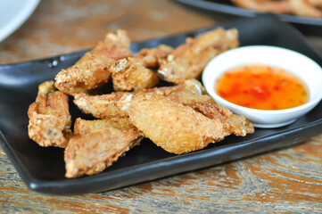 deep fried chicken or fried chicken , chicken or crispy chicken