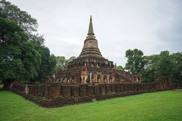 Archaeological and Buddhist sites, historical religious sites, Buddha, temples, ceremonial areas, religious attractions, Buddhist churches, antiques, pagodas, nature and dharma, Buddha statue.