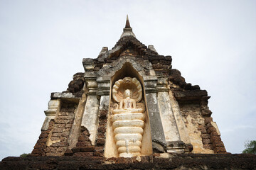 Archaeological and Buddhist sites, historical religious sites, Buddha, temples, ceremonial areas, religious attractions, Buddhist churches, antiques, pagodas, nature and dharma, Buddha statue.