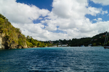 Fototapeta na wymiar Die berühmte Marigot Bucht auf Saint Lucia