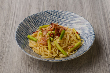 アスパラとベーコンのパスタ