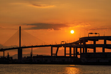 福岡都市高速と夕日