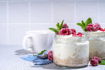 Overnight cheesecake oatmeal