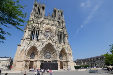 Fototapeta na wymiar Kathedrale Notre-Dame de Reims
