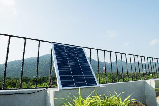 Balcony with solar cell panel