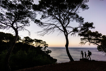 silueta de escursionistas, vuelta del General, Port Des Canonge, Banyalbufar, Parque natural de la...