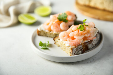 Homemade shrimp toast with cream cheese