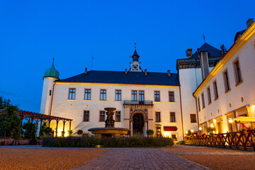Naklejka premium Courtyard in Neo-Renaissance castle Zbiroh, Czech Republic.