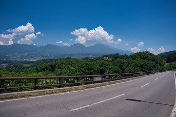 Naklejka premium 道, ハイウェイ, 風景, 空, 旅行, 山, アスファルト