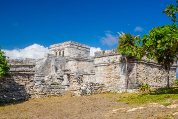 Fototapeta na wymiar The castle, Mayan Ruins in Tulum, Riviera Maya, Yucatan, Caribbean Sea, Mexico