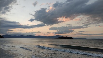 Obraz premium Pôr do Sol na praia